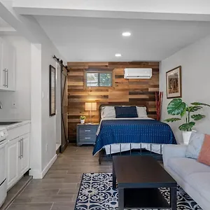 Apartment South Location Efficiency, Tampa